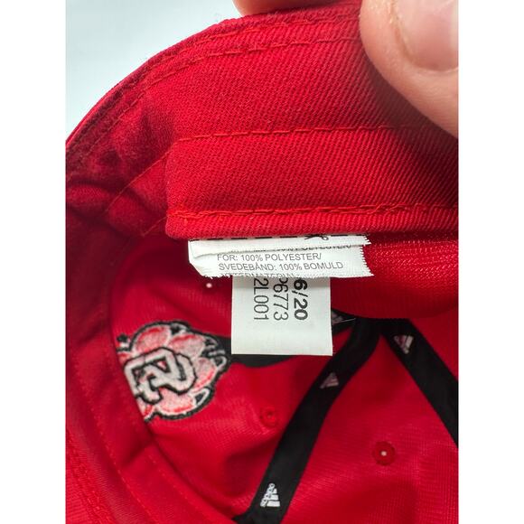 Adidas South Dakota Coyotes Baseball Cap Red OSFM Adjustable - Picture 8 of 9